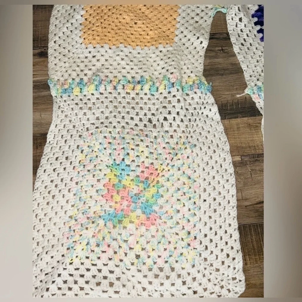 Vintage Crochet Afghan Panel Granny Square Blanket Project Upcycle Craft Project